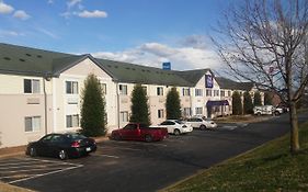 Intown Suites Extended Stay Clarksville Tn